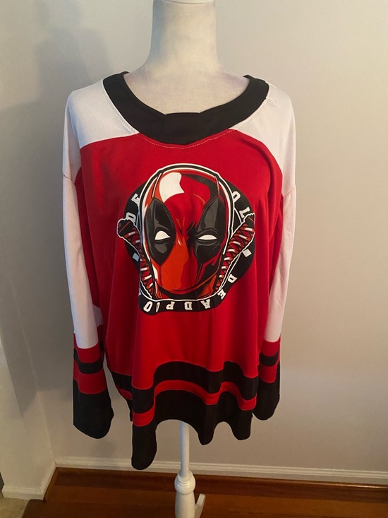 Marvel Other - Deadpool jersy size XL NWT